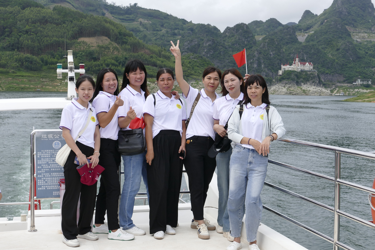 08 確認(rèn)過(guò)眼神，都是會(huì)玩的美女